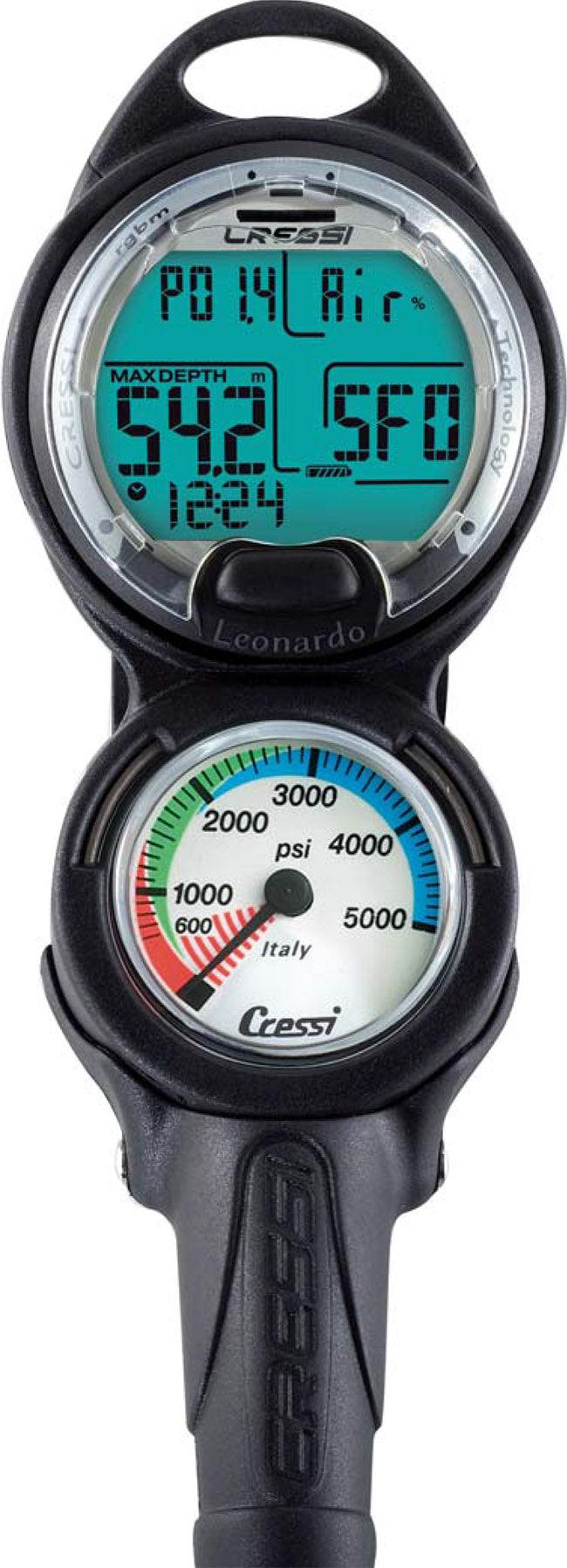 Cressi Leonardo Computer 2-Gauge Console displaying digital dive readouts and pressure gauge.
