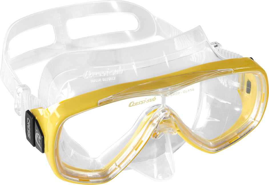 Cressi Onda Mask with tempered glass lens and transparent silicone skirt for snorkeling and diving.