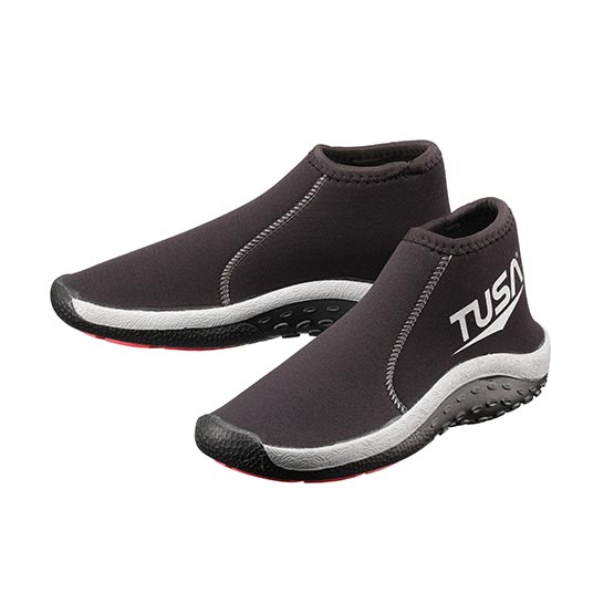 Tusa DB0204 black 3mm neoprene dive boots with slip-on design and injection molded traction sole